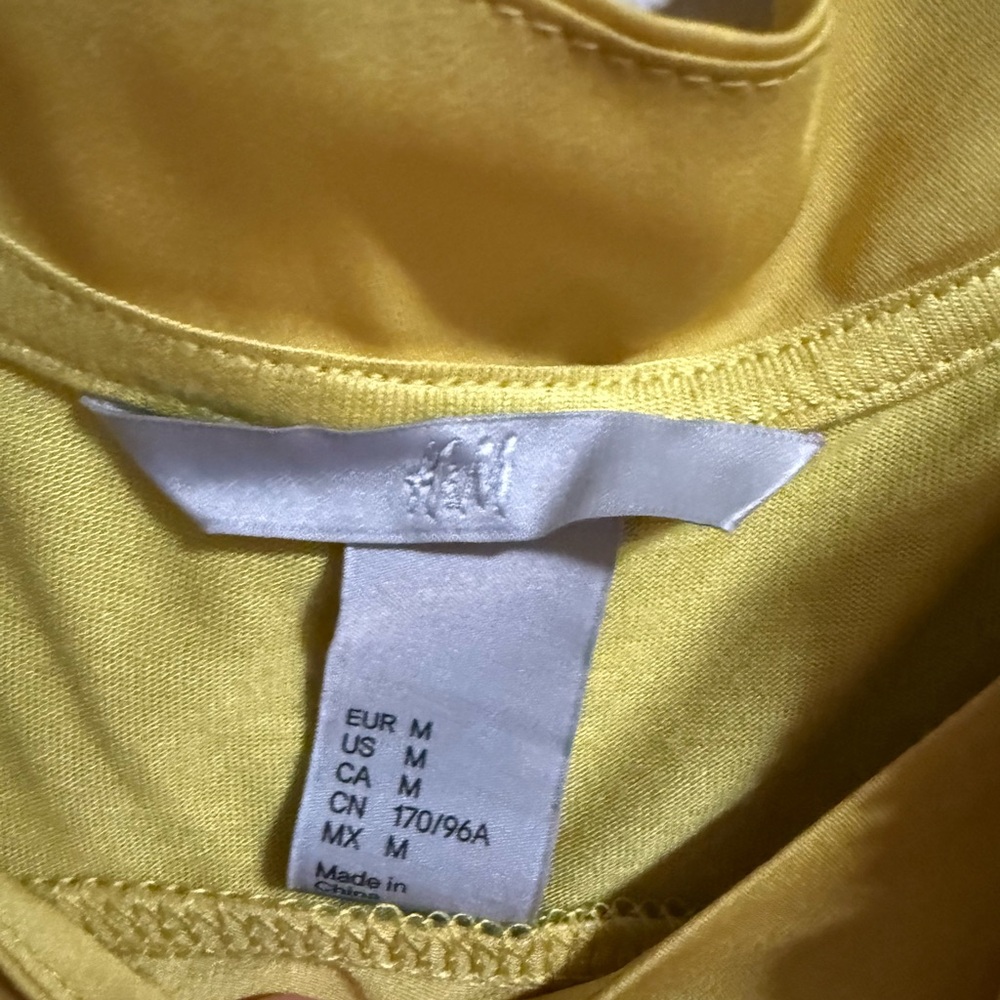 H&M Yellow Floral Bow Detail Top Size M Short Sleeve Blouse - Picture 3 of 5